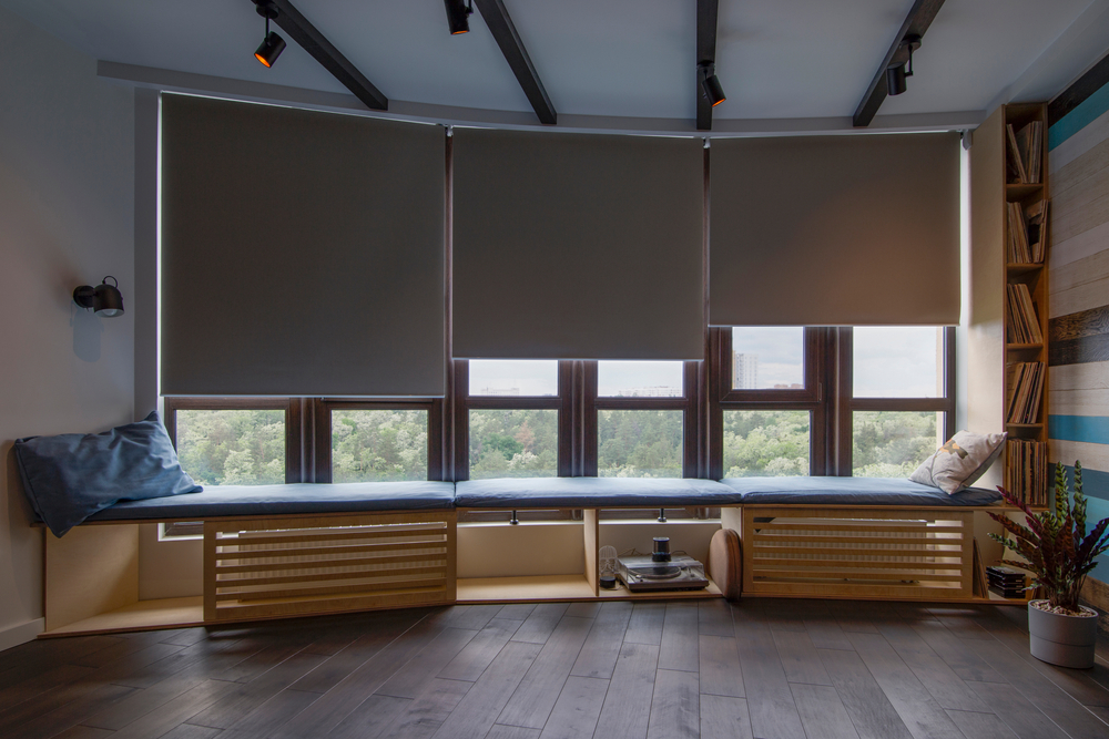 exploring-the-Different-Ways-to-Operate-Modern-Window-Treatments