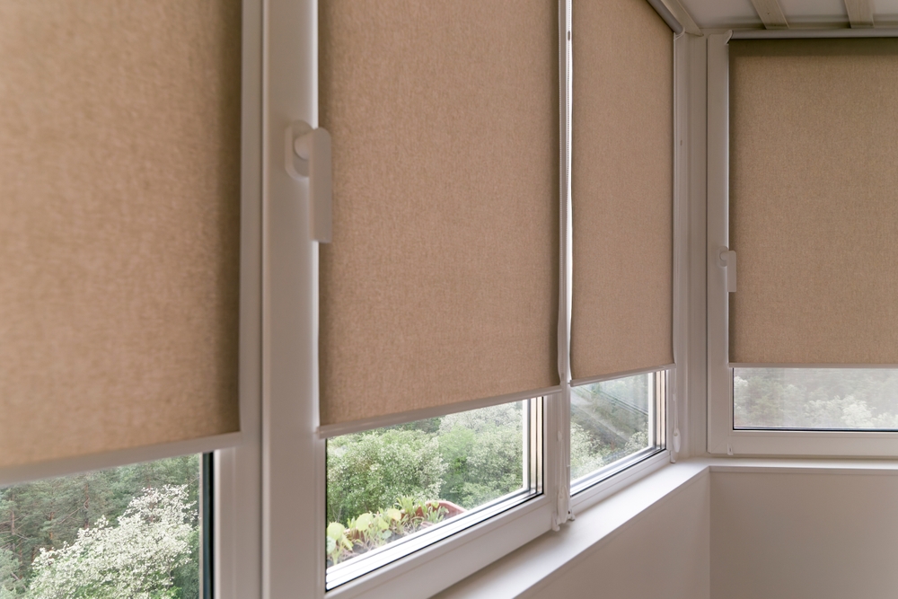 Manual vs. Motorized Window Coverings: Understanding the Shift Toward Smart Design